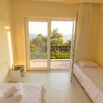 Villa Uzumlu *