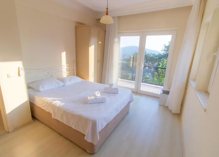 Uzumlu ヴィラ フェティエ