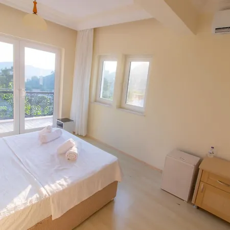 Uzumlu فيلة